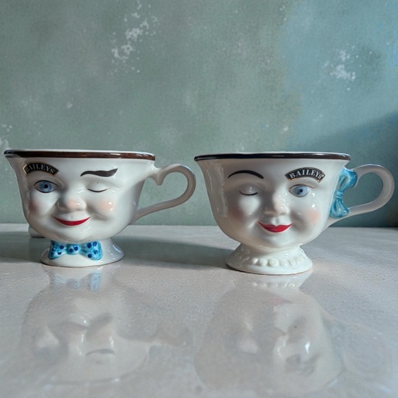 Vintage Baileys Mug Yum Mrs & Mr Blue Bow Winking Limited Edition Set Of 5 1996 - Picture 6 of 12